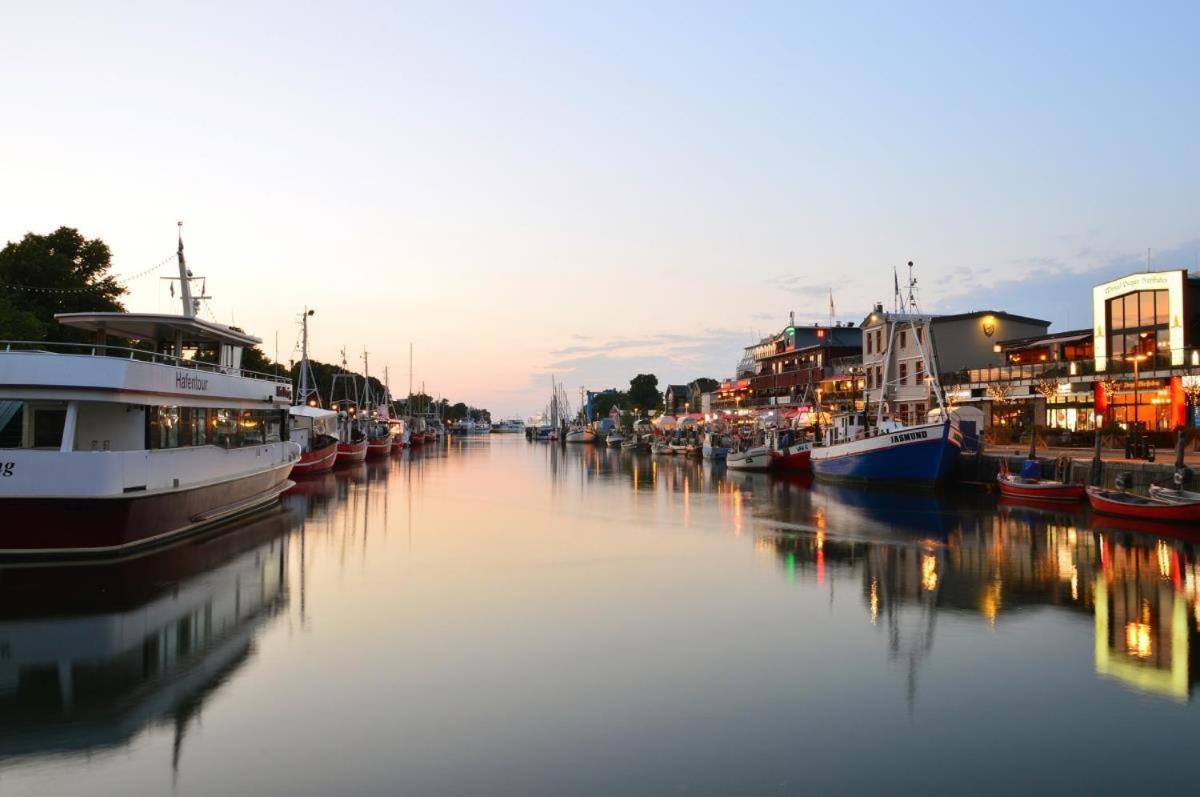 Ostseeliebe, Direkt An Der Promenade Rostock Esterno foto
