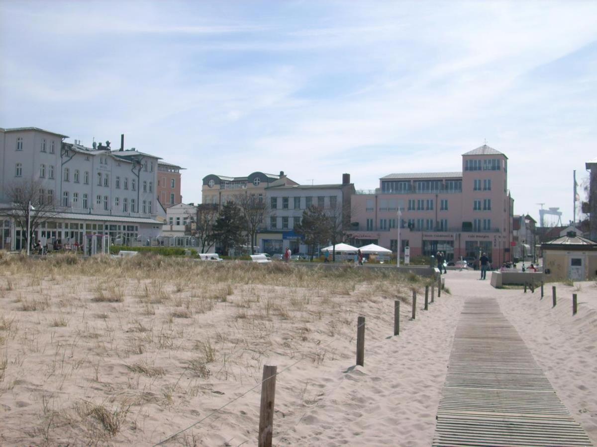 Ostseeliebe, Direkt An Der Promenade Rostock Esterno foto