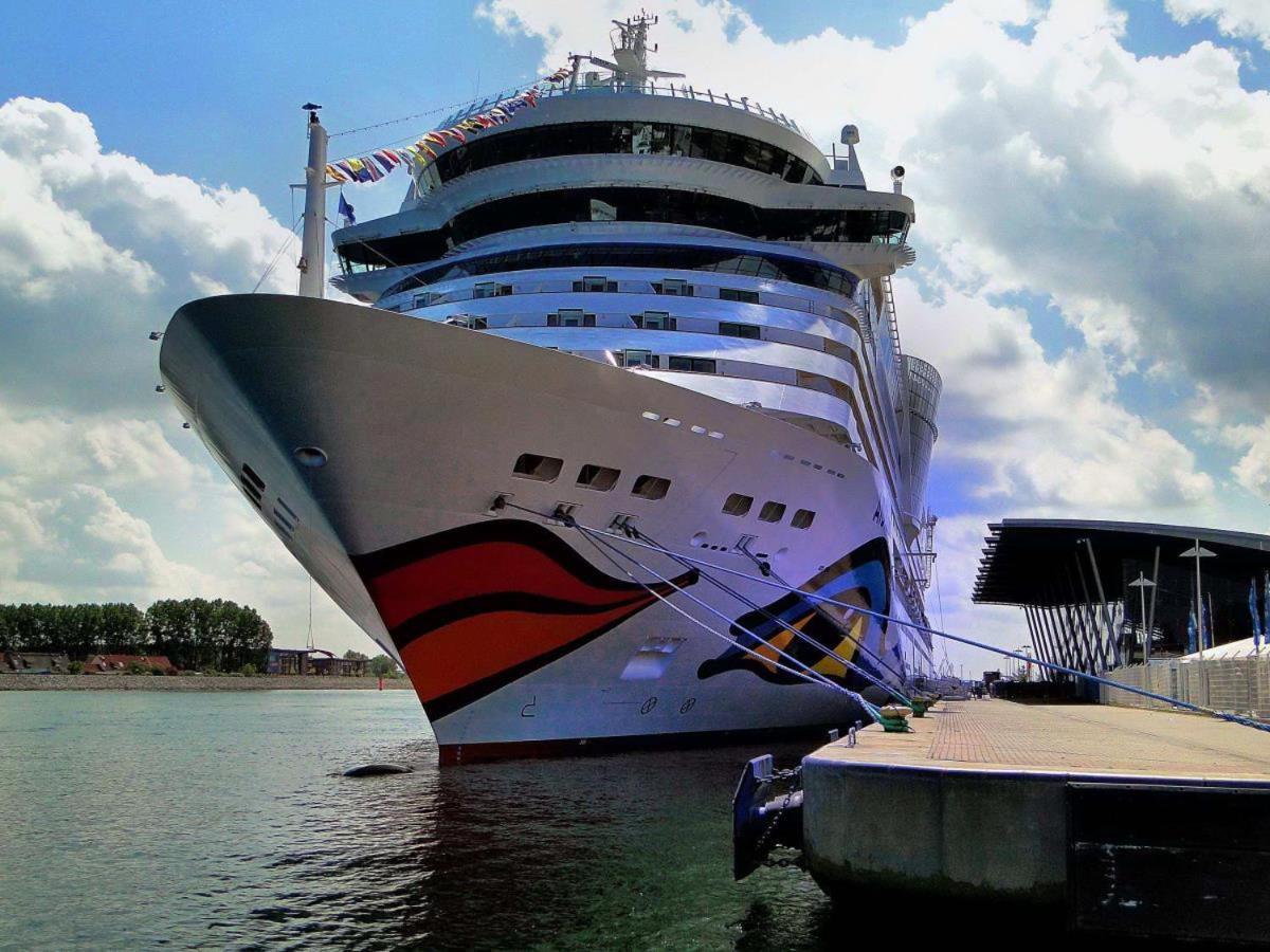Ostseeliebe, Direkt An Der Promenade Rostock Esterno foto